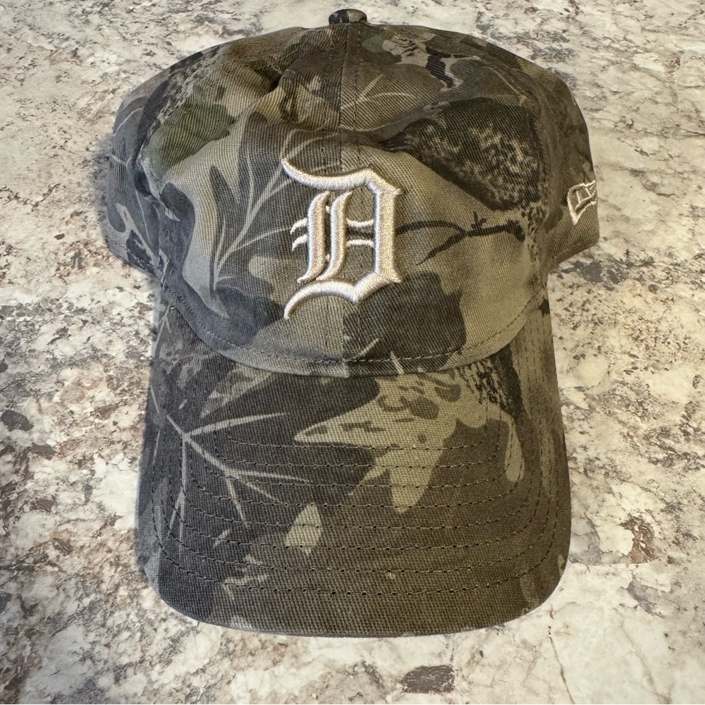 Detroit Tigers Camouflage New Era Hat with Embroidered Logo
